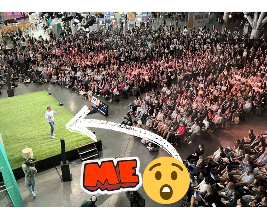 Jay Schwedelson speaking at marketing event